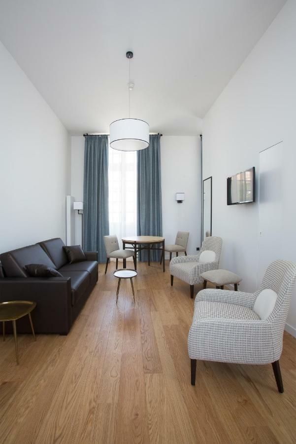 College Des Doctrinaires Hotel Лектур Екстериор снимка