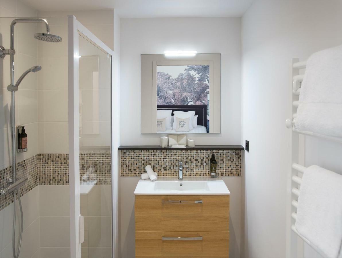 College Des Doctrinaires Hotel Лектур Екстериор снимка
